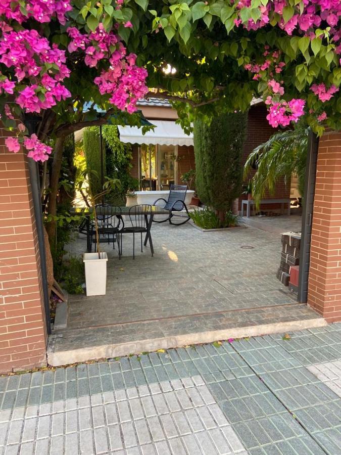 Paz Y Tranquilidad, A Un Paso De Sevilla San Juan de Aznalfarache Eksteriør billede